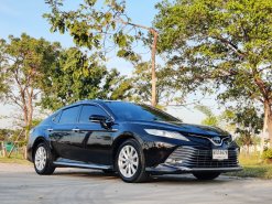2020 Toyota CAMRY 2.5 HEV Premium รถเก๋ง 4 ประตู รถสวยมือเดียวไมล์แท้70,000โล เข้า0ทุกระยะ